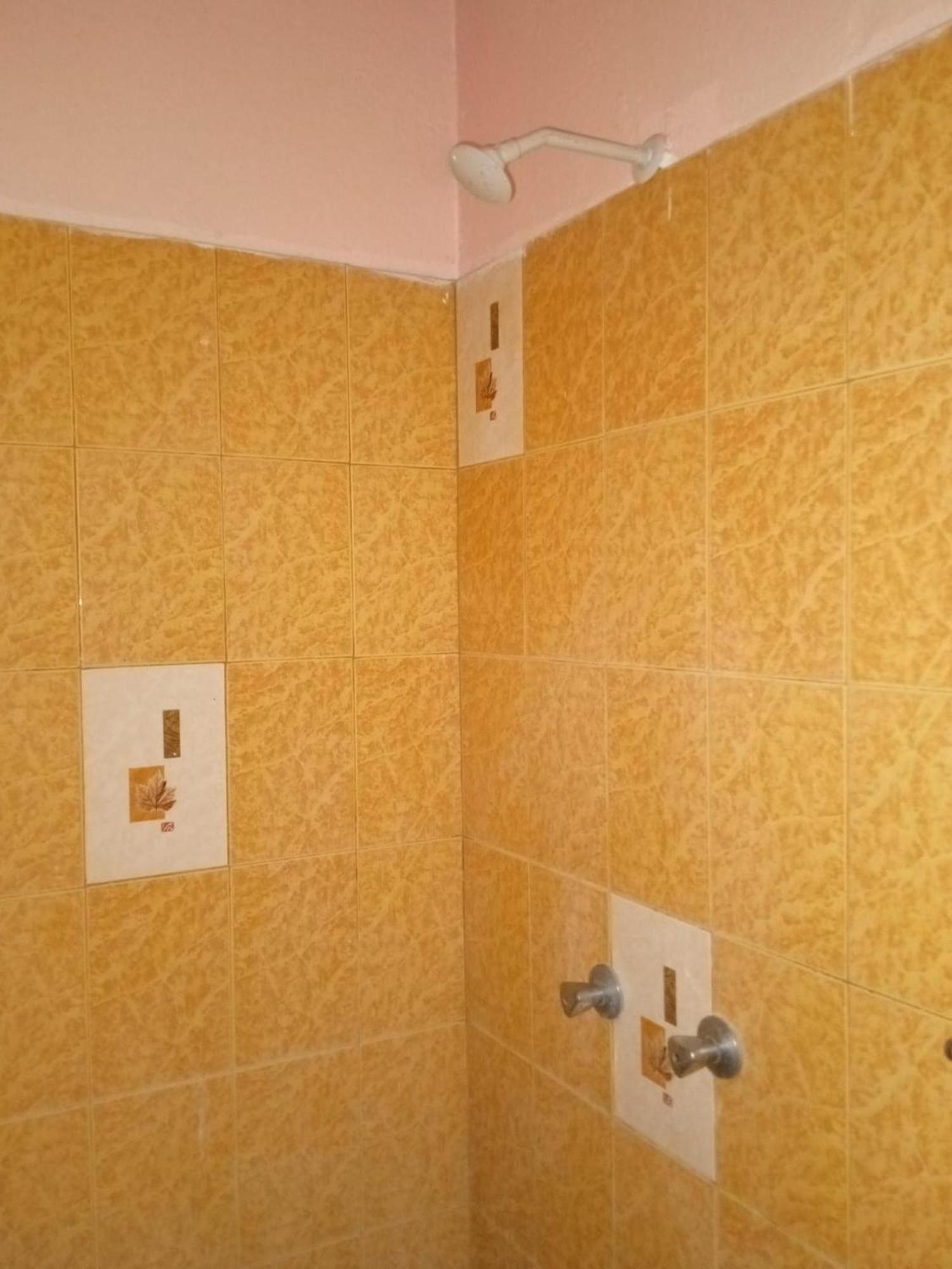 Checkpoint Inn Hotel, مومباسا المظهر الخارجي الصورة