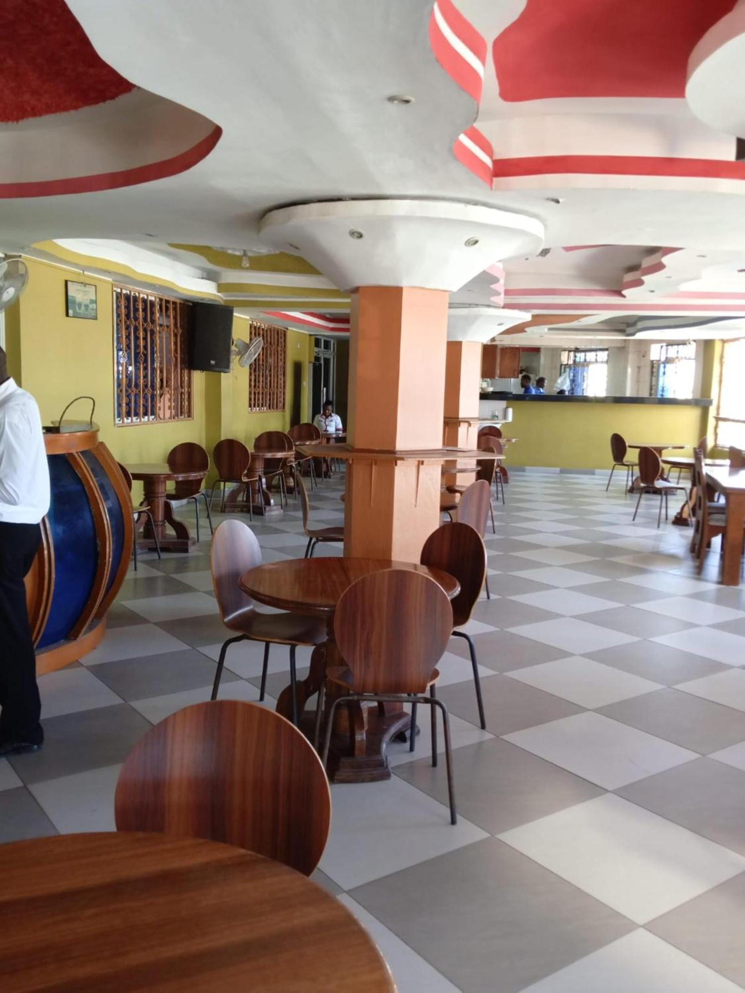 Checkpoint Inn Hotel, مومباسا المظهر الخارجي الصورة